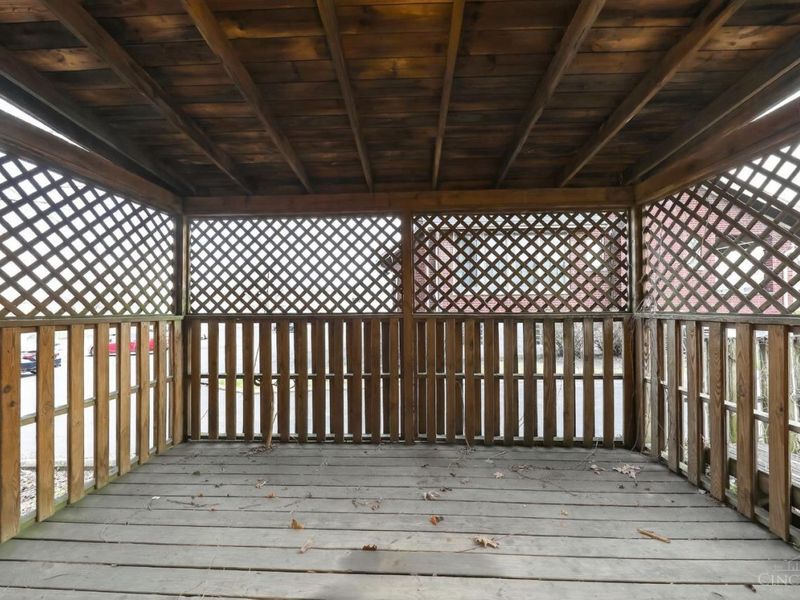 8627 Reading Road, Reading, OH 45215 Photo 24