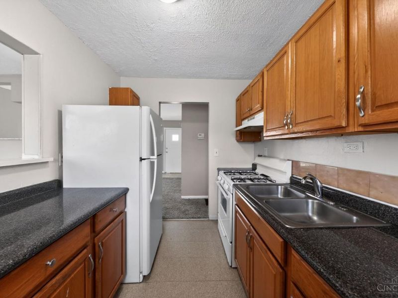 8844 Ebro Court, Springfield Twp., OH 45231 Photo 10