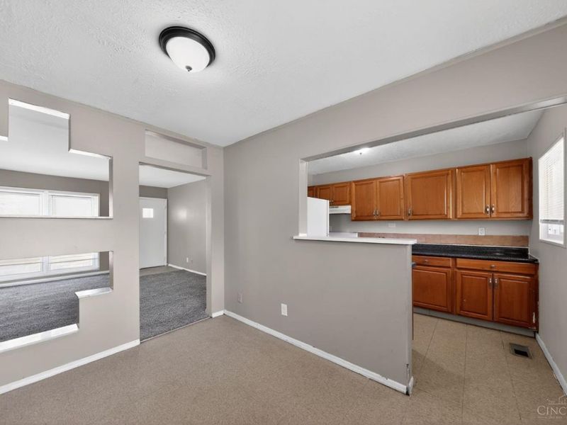 8844 Ebro Court, Springfield Twp., OH 45231 Photo 8