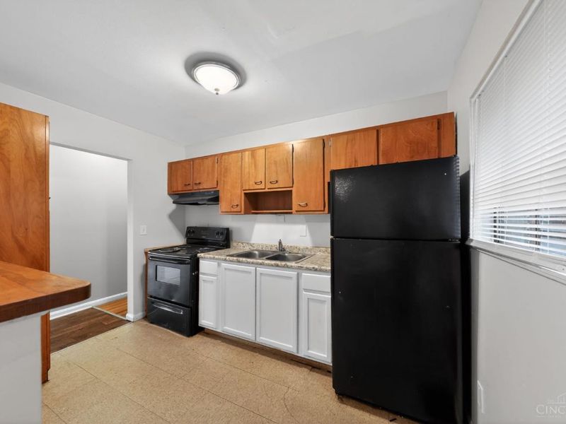 8845 Ebro Court, Springfield Twp., OH 45231 Photo 10