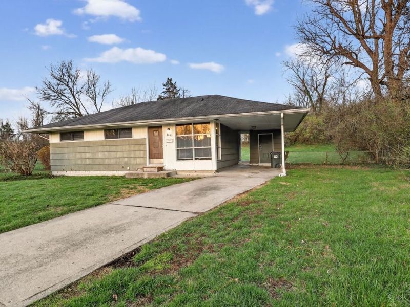 8845 Ebro Court, Springfield Twp., OH 45231 Photo 2