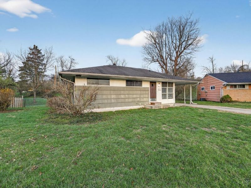 8845 Ebro Court, Springfield Twp., OH 45231 Photo 3