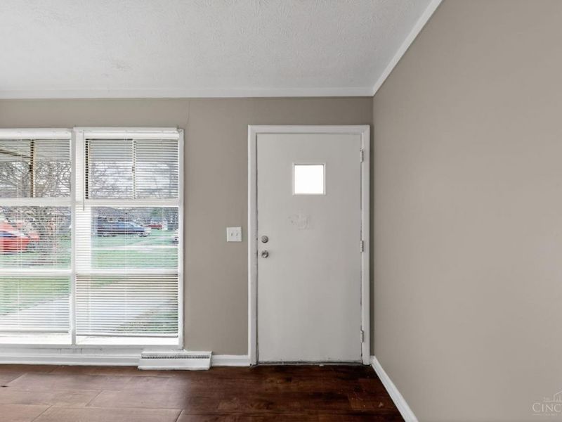 8845 Ebro Court, Springfield Twp., OH 45231 Photo 5