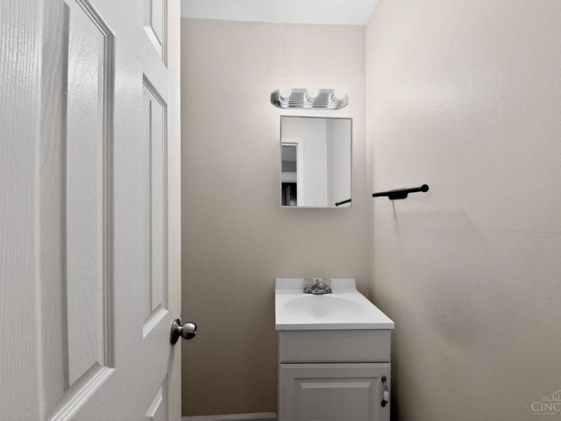 3830 Iberis Avenue, Cincinnati, OH 45213 Photo 17