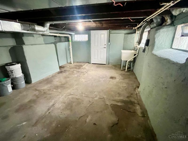 2962 Henshaw Avenue, Cincinnati, OH 45225 Photo 19