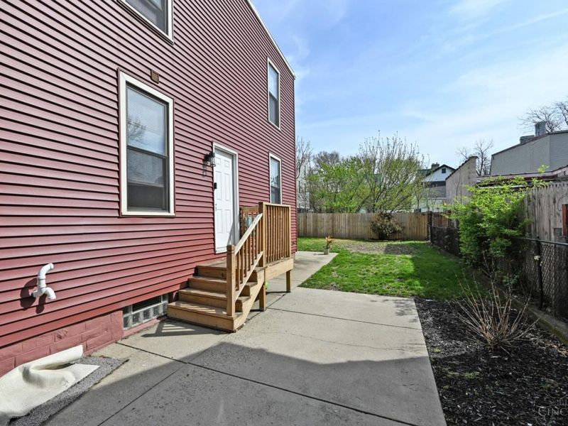 2962 Henshaw Avenue, Cincinnati, OH 45225 Photo 3