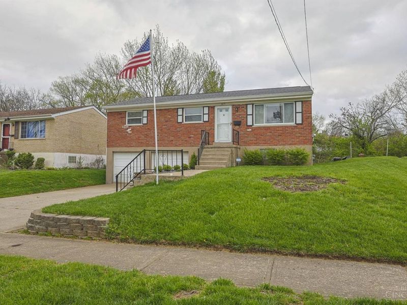 3875 Woodsong Drive, Cincinnati, OH 45251 Photo 1