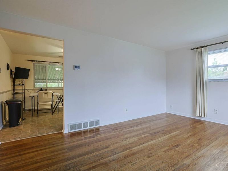 3875 Woodsong Drive, Cincinnati, OH 45251 Photo 6