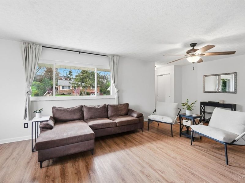 3916 Ridgecombe Drive, Green Township, OH 45248 Photo 11