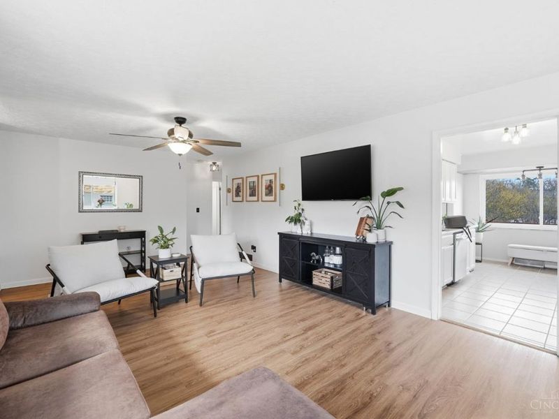 3916 Ridgecombe Drive, Green Township, OH 45248 Photo 12