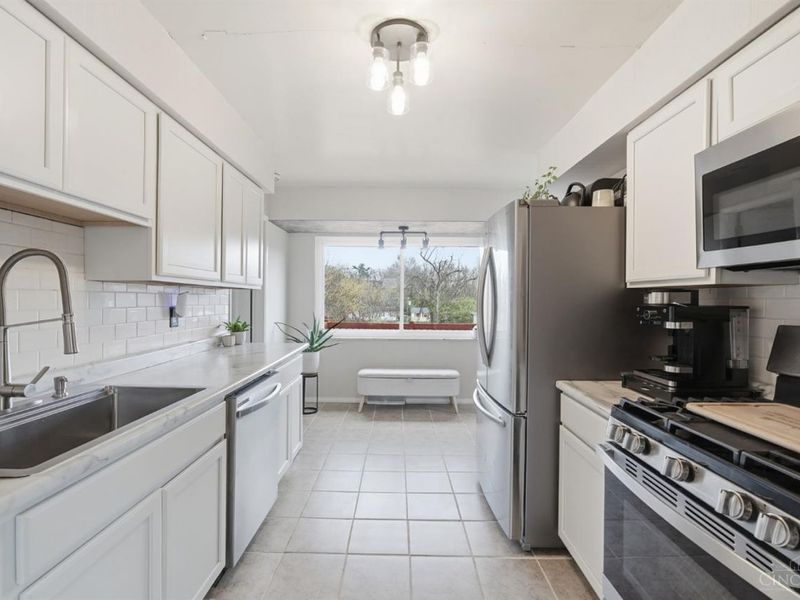 3916 Ridgecombe Drive, Green Township, OH 45248 Photo 16