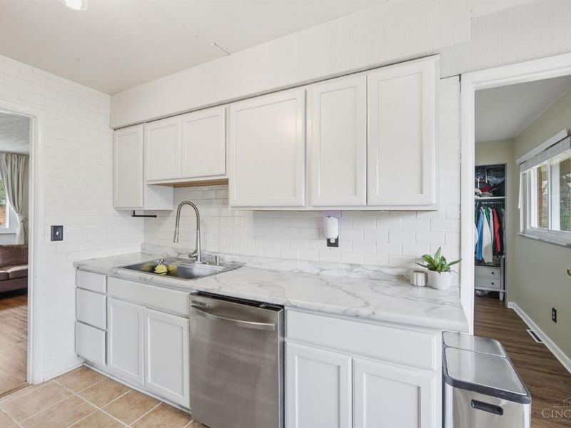 3916 Ridgecombe Drive, Green Township, OH 45248 Photo 19