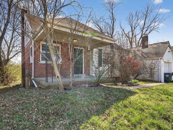 1291 W Galbraith Road, North College Hill, OH 45231