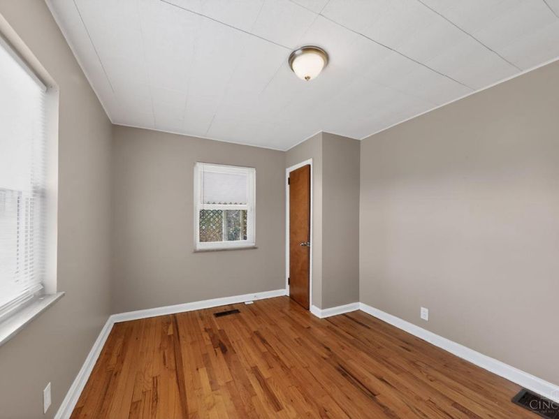 1291 W Galbraith Road, North College Hill, OH 45231 Photo 13