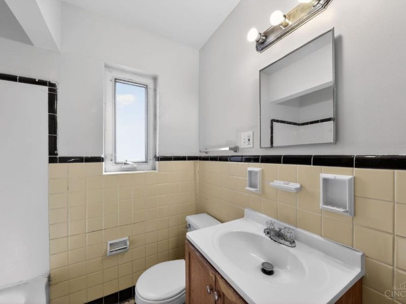 1291 W Galbraith Road, North College Hill, OH 45231 Photo 19