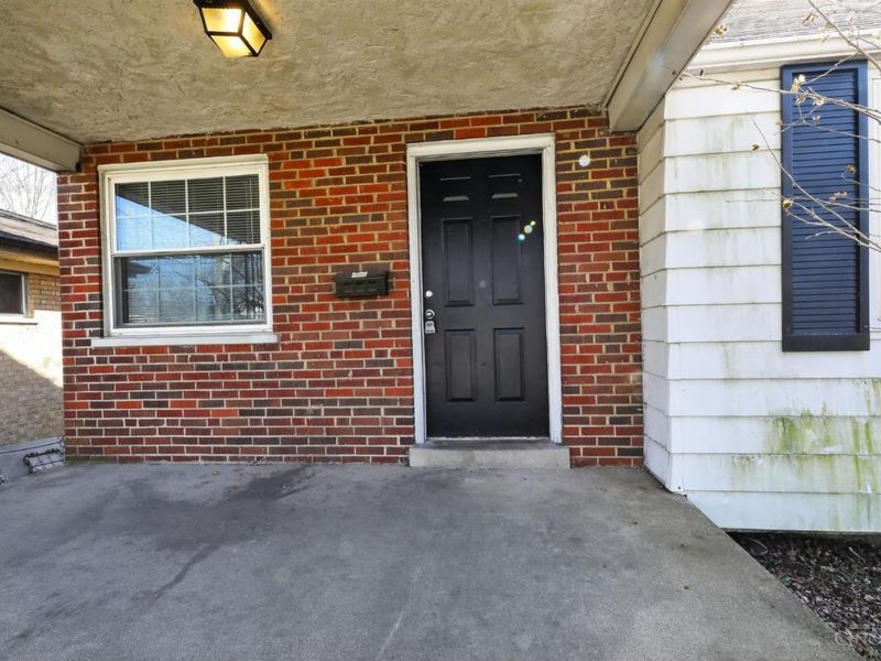 1291 W Galbraith Road, North College Hill, OH 45231 Photo 3