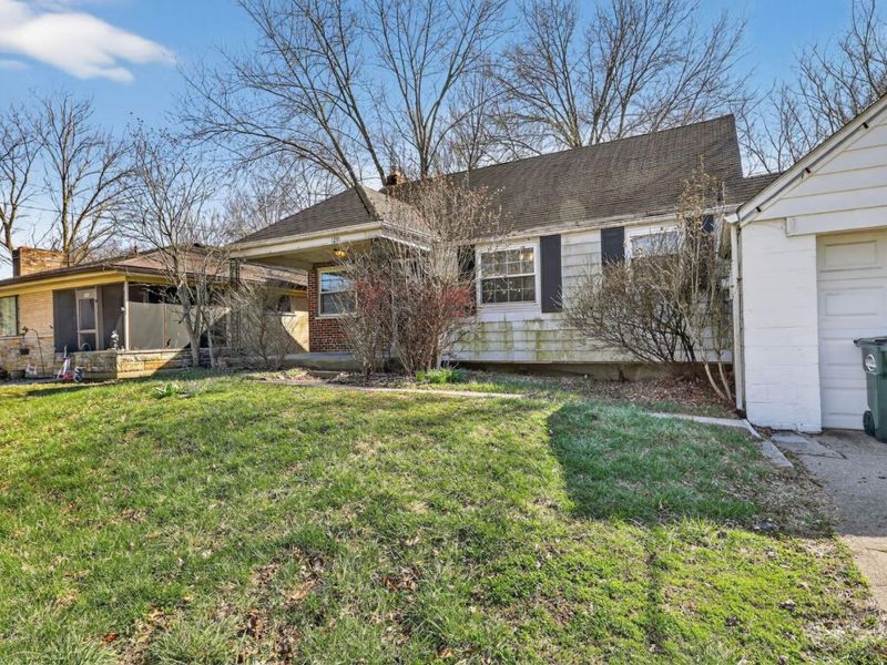 1291 W Galbraith Road, North College Hill, OH 45231 Photo 4