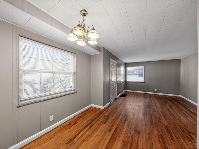 1291 W Galbraith Road, North College Hill, OH 45231 Photo 8