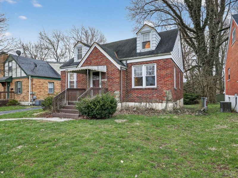 1625 Joseph Court, North College Hill, OH 45231 Photo 2