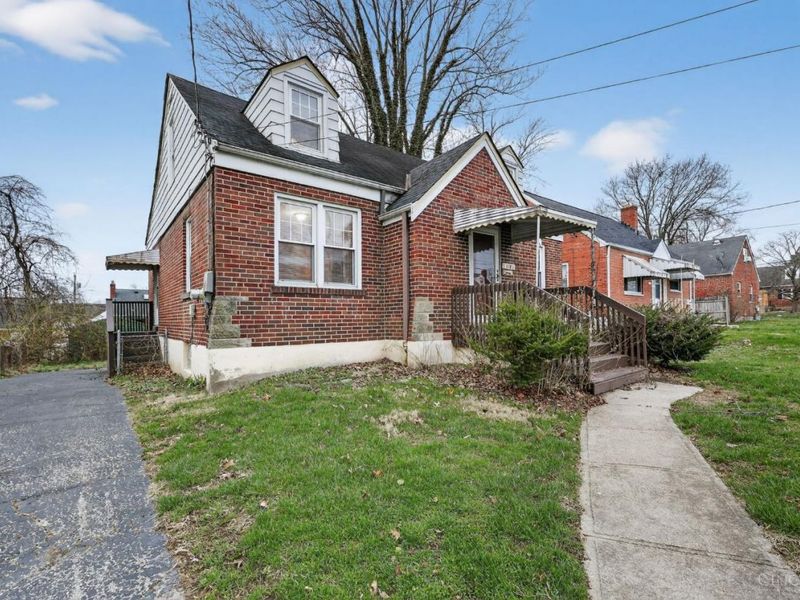 1625 Joseph Court, North College Hill, OH 45231 Photo 3