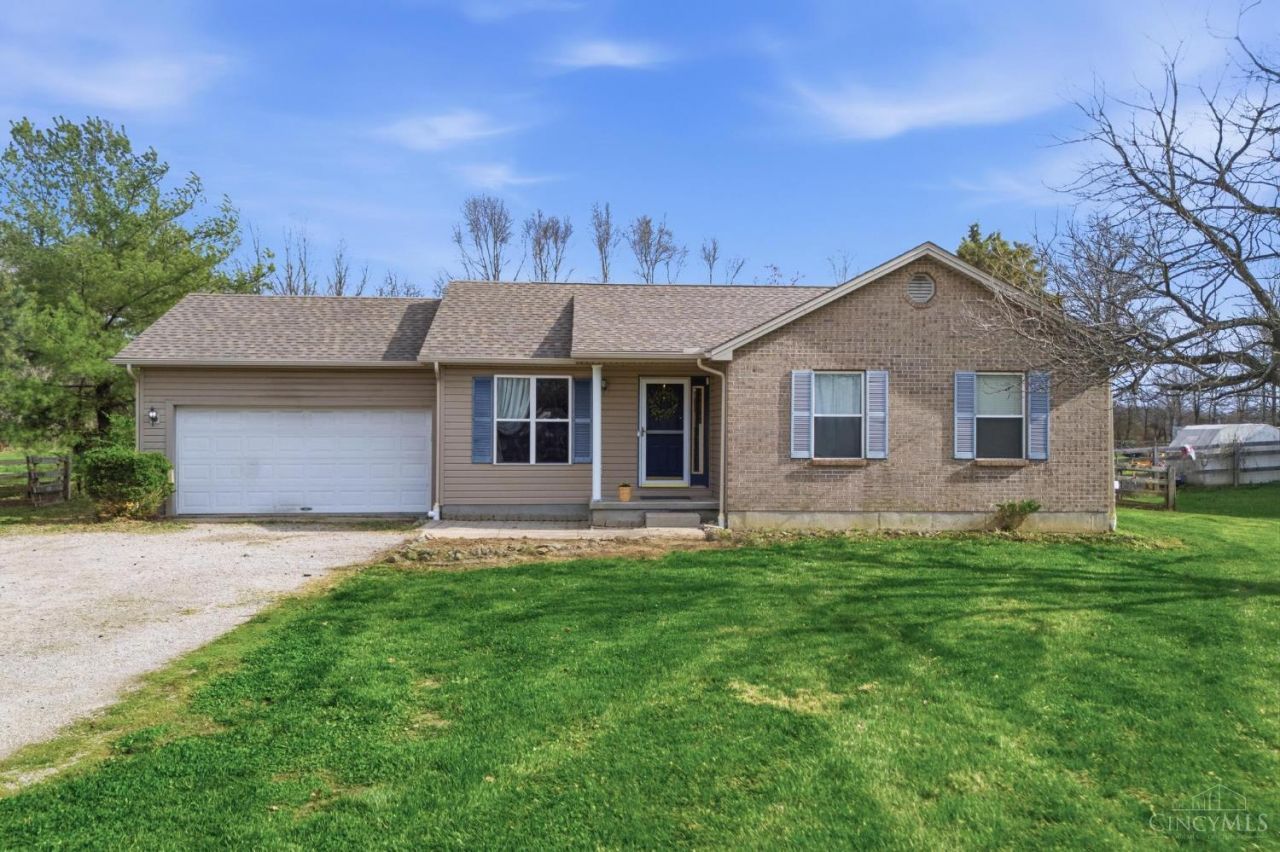 8747 Waynes Way, Blanchester, OH 45107 Main Photo