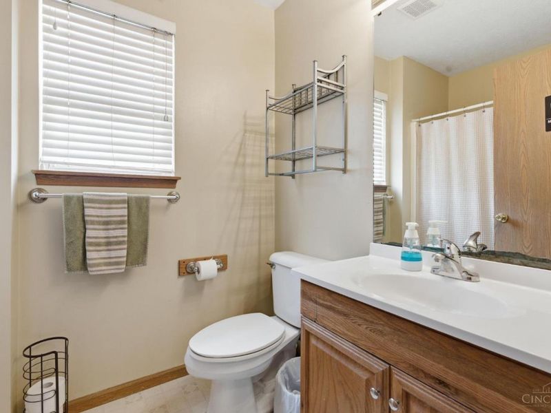 8747 Waynes Way, Harlan Twp, OH 45107 Photo 15