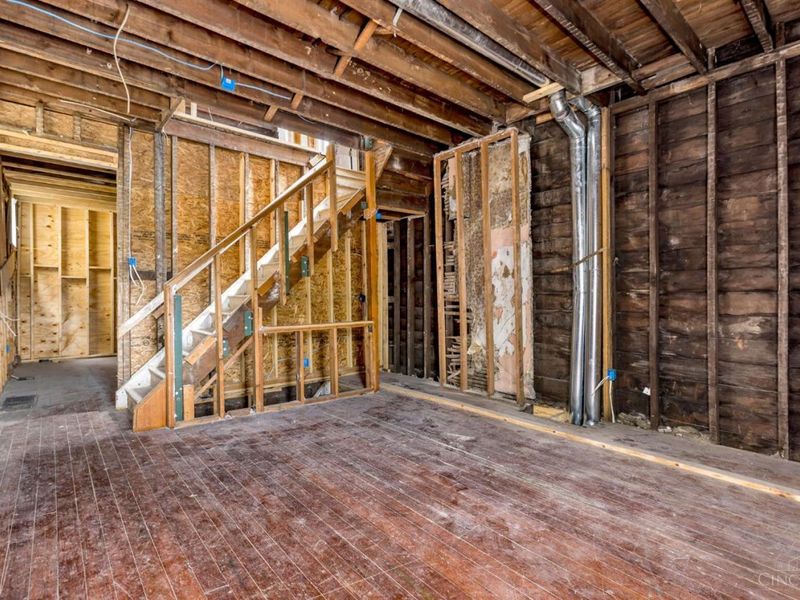 2169 Sohn Street, Cincinnati, OH 45219 Photo 8