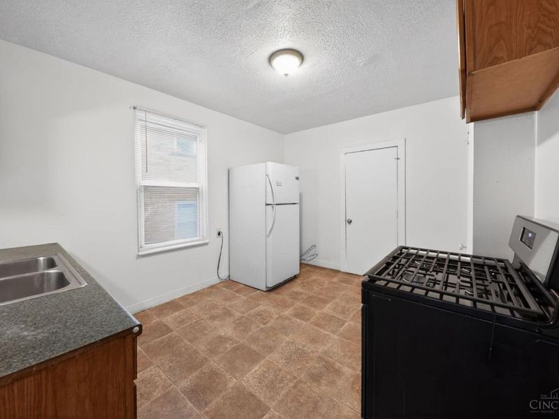 4827 Prosperity Place, Cincinnati, OH 45238 Photo 8