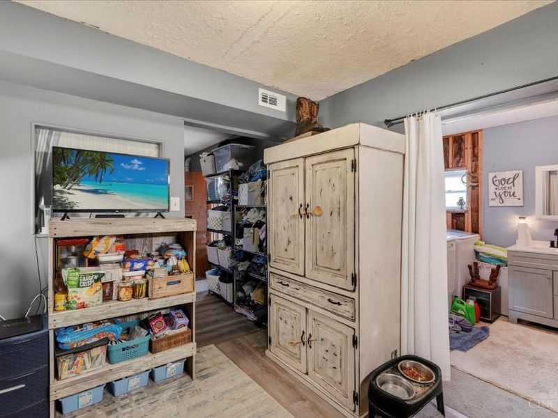 6910 Brad Road, Paint Twp, OH 45133 Photo 15