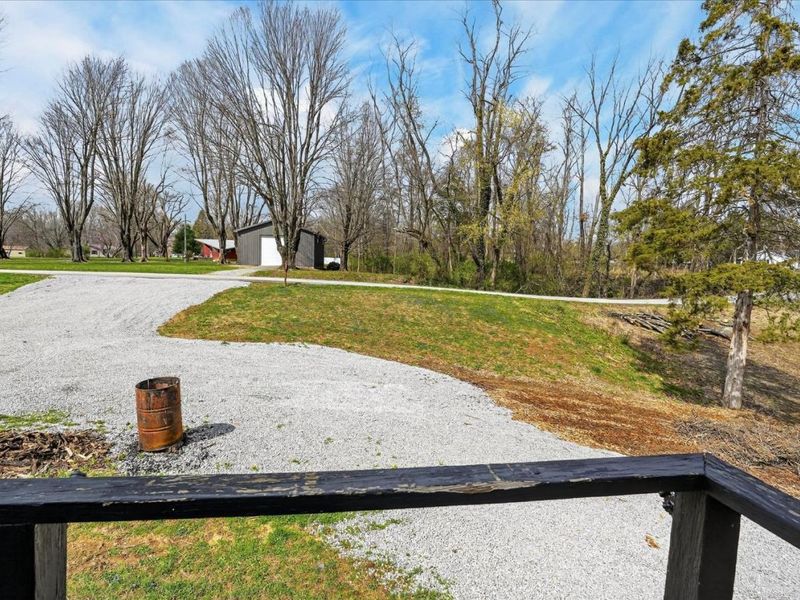 6910 Brad Road, Paint Twp, OH 45133 Photo 23