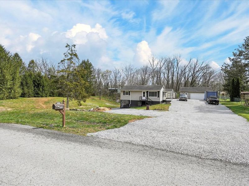 6910 Brad Road, Paint Twp, OH 45133 Photo 31