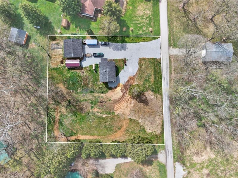 6910 Brad Road, Paint Twp, OH 45133 Photo 31