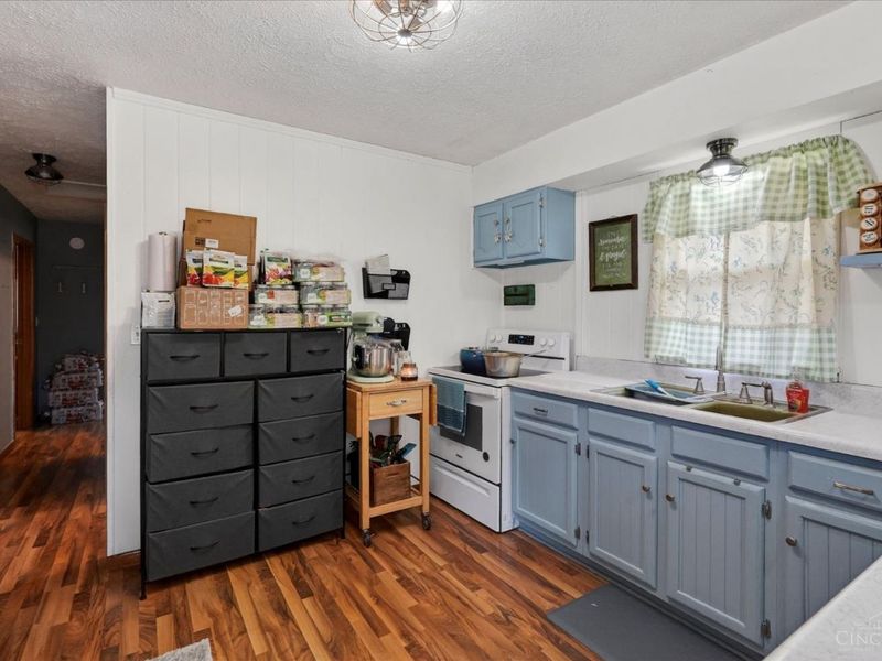 6910 Brad Road, Paint Twp, OH 45133 Photo 4