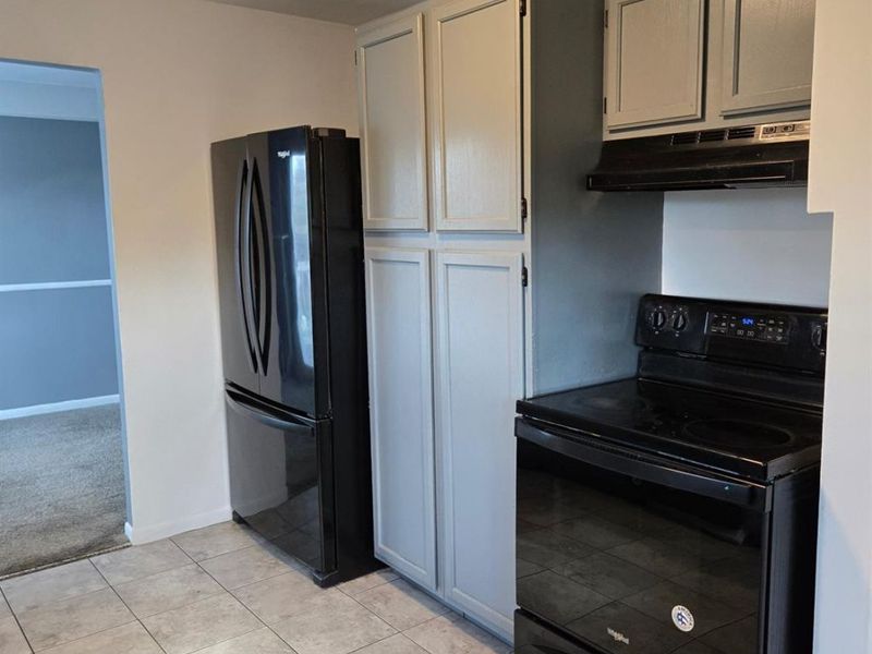 1042 Hollytree Drive, Springfield Twp., OH 45231 Photo 12