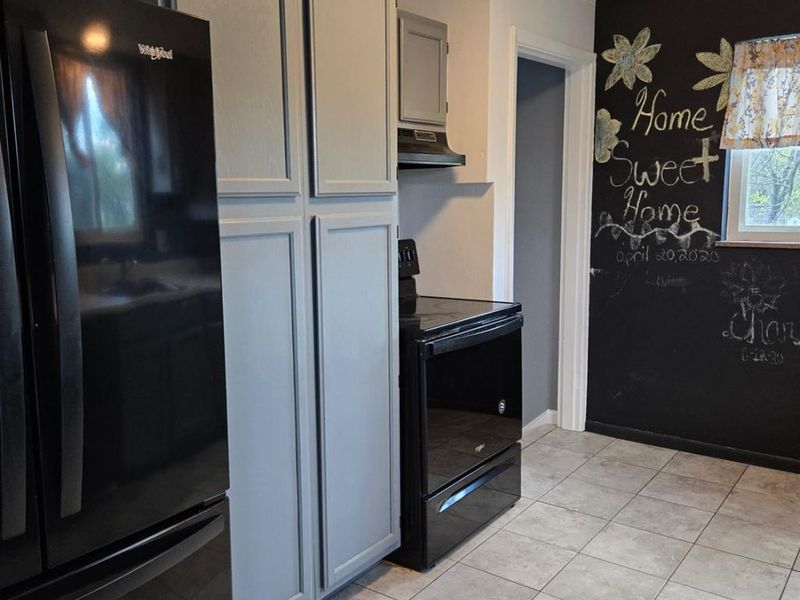 1042 Hollytree Drive, Springfield Twp., OH 45231 Photo 13