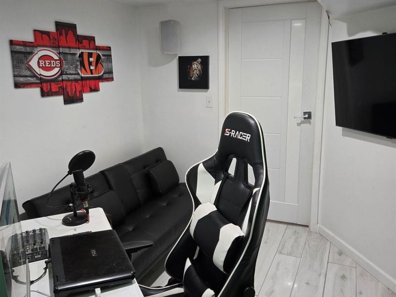 1042 Hollytree Drive, Springfield Twp., OH 45231 Photo 31