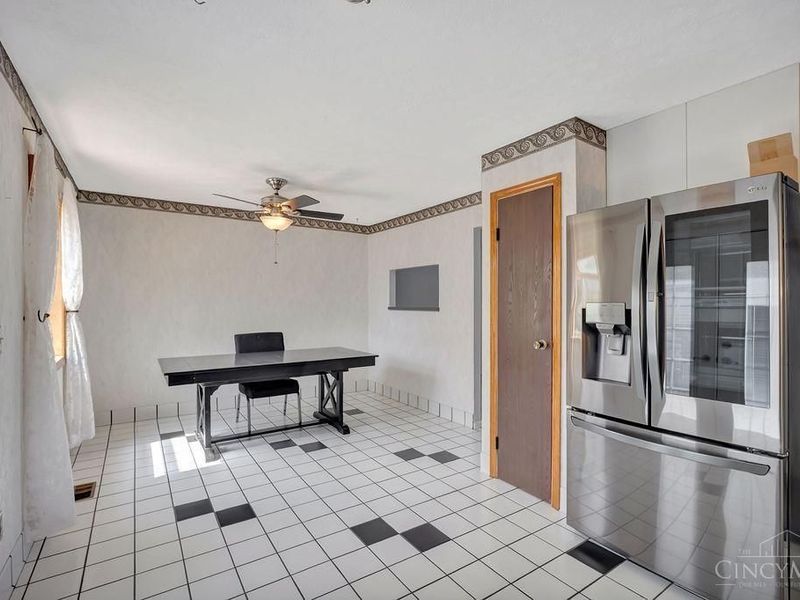 328 Clareknoll Court, Cincinnati, OH 45238 Photo 16