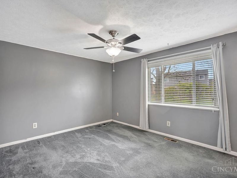 328 Clareknoll Court, Cincinnati, OH 45238 Photo 20