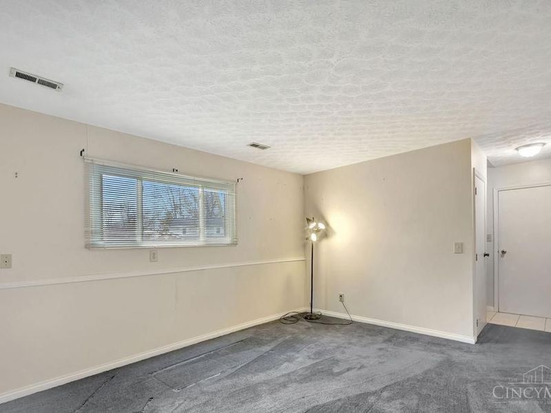 328 Clareknoll Court, Cincinnati, OH 45238 Photo 27