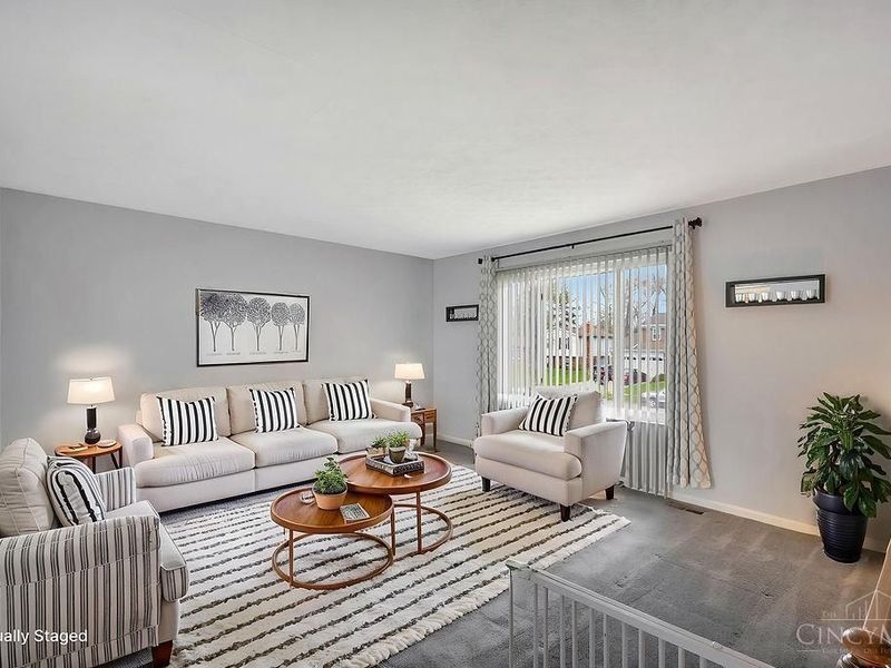 328 Clareknoll Court, Cincinnati, OH 45238 Photo 8