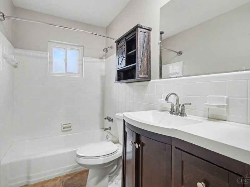 2026 Bellglade Terrace, Cincinnati, OH 45238 Photo 16