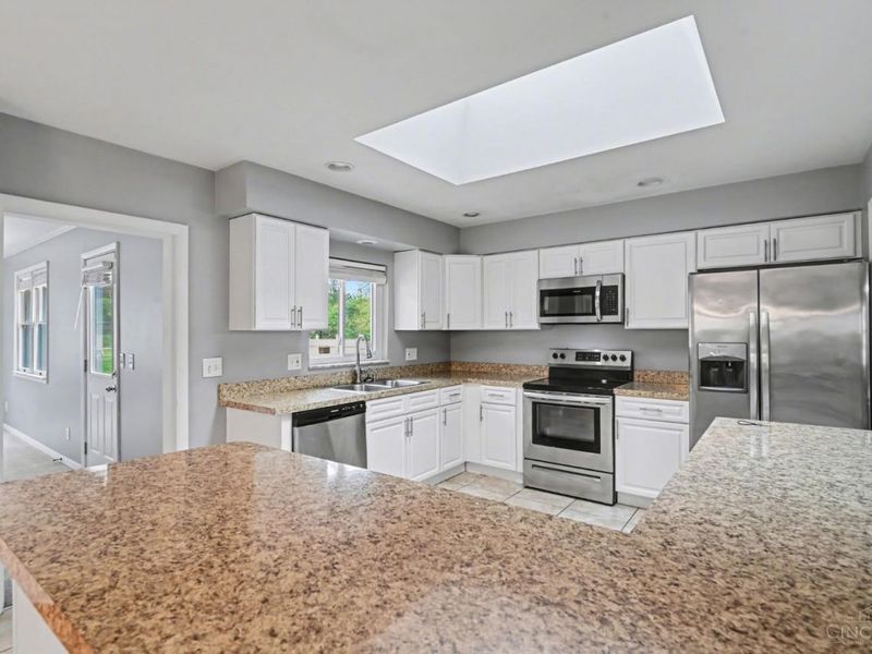 2026 Bellglade Terrace, Cincinnati, OH 45238 Photo 8