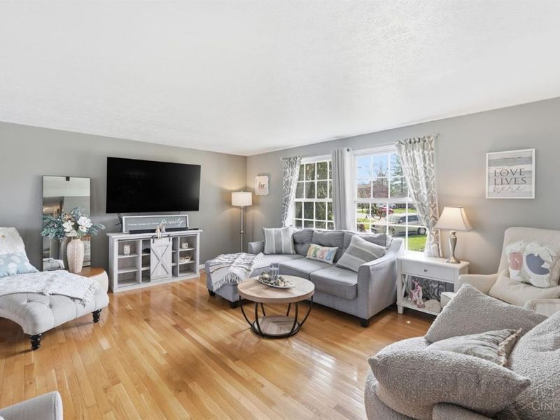 5942 Cedaridge Drive, Green Township, OH 45247 Photo 12