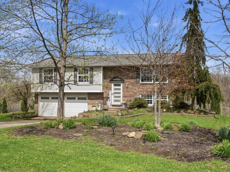 5942 Cedaridge Drive, Green Township, OH 45247 Photo 3