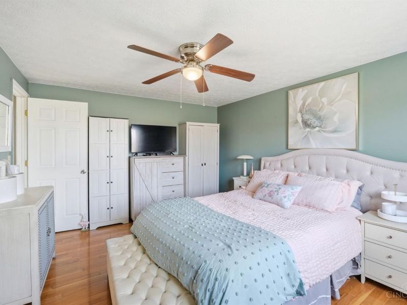 5942 Cedaridge Drive, Green Township, OH 45247 Photo 31