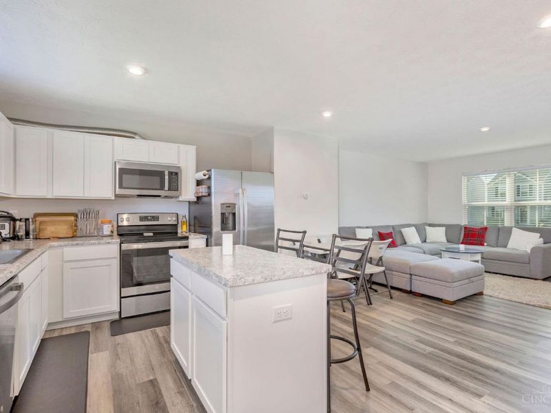 6644 Rivulet Dr, Middletown, OH 45042 Photo 3