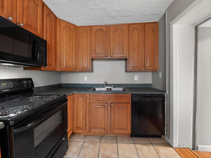 8634 Daly Road, Springfield Twp., OH 45231 Photo 6