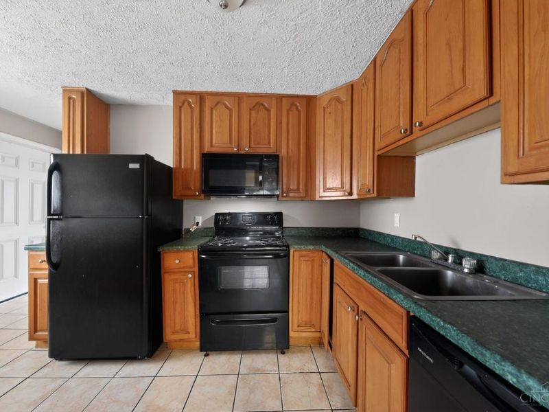 8634 Daly Road, Springfield Twp., OH 45231 Photo 7