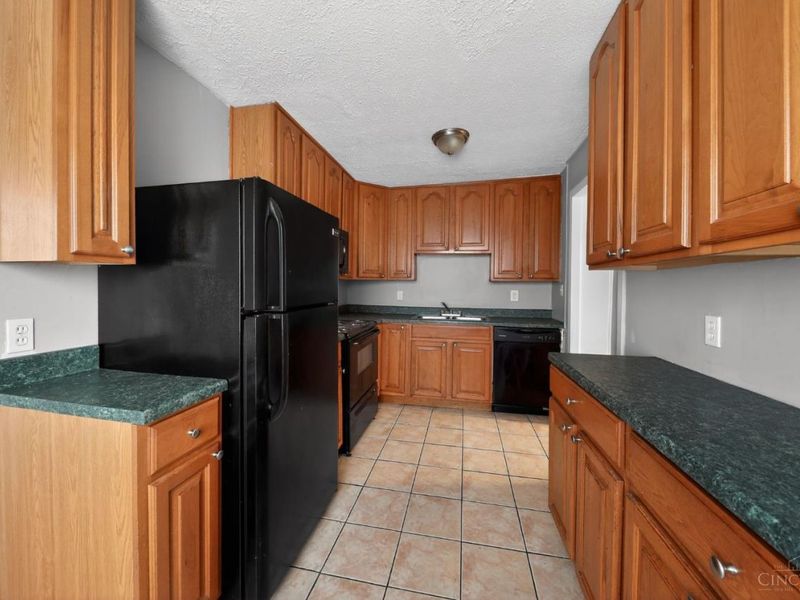 8634 Daly Road, Springfield Twp., OH 45231 Photo 8