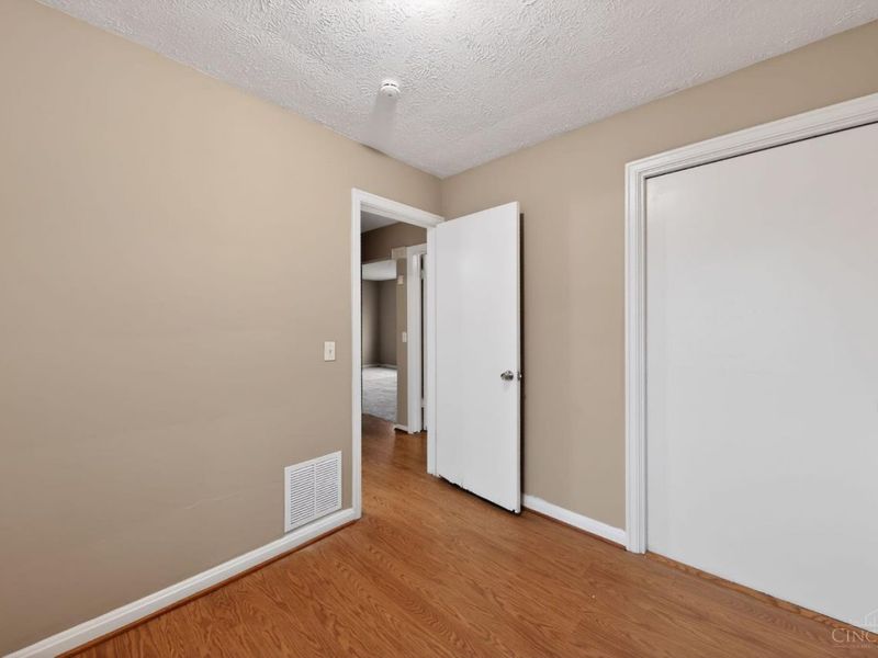 8634 Daly Road, Springfield Twp., OH 45231 Photo 9